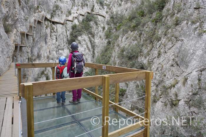 Pasarelas de Relleu, camino de vértigo