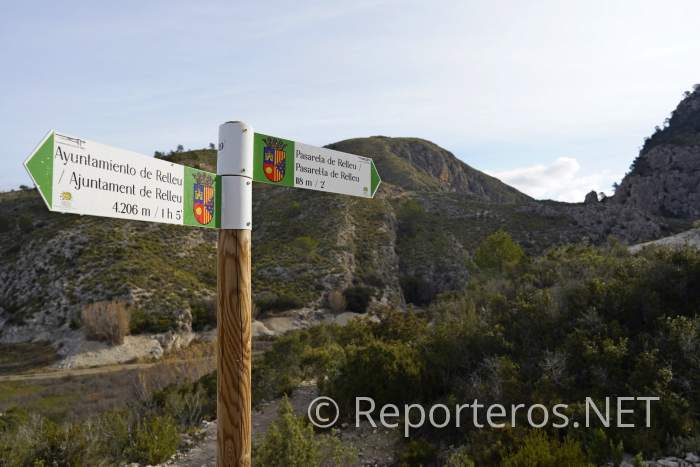 Existen dos recorridos para llegar a las pasarelas de Relleu